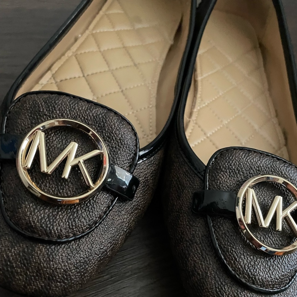 Michael Kors 11